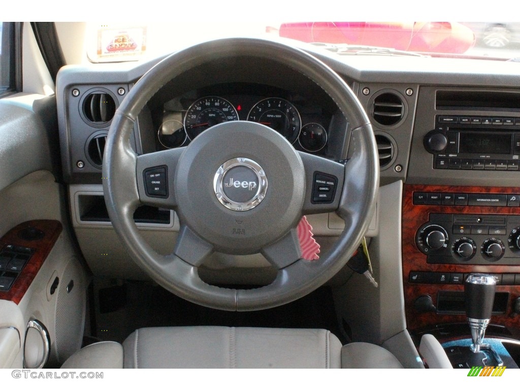 2006 Commander Limited 4x4 - Inferno Red Pearl / Dark Khaki/Light Graystone photo #37