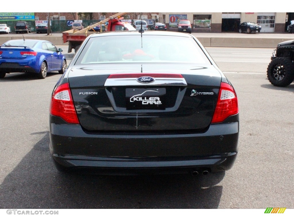 2010 Fusion Hybrid - Tuxedo Black Metallic / Charcoal Black photo #6