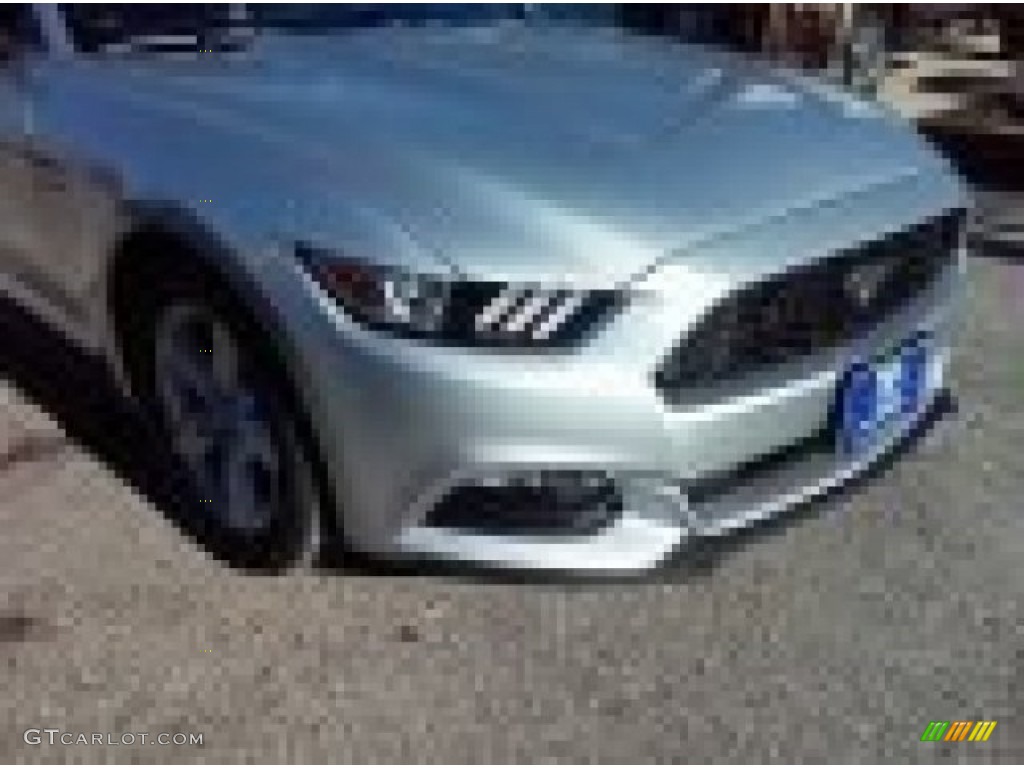 Ingot Silver Metallic Ford Mustang