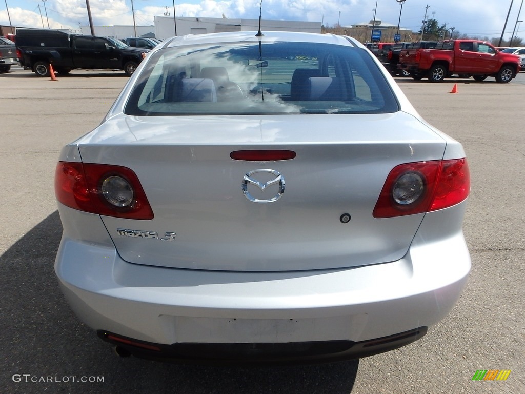 2005 MAZDA3 i Sedan - Sunlight Silver Metallic / Black photo #3