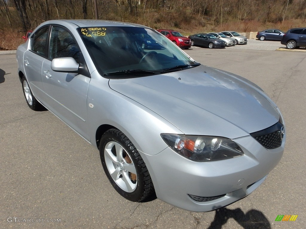 2005 MAZDA3 i Sedan - Sunlight Silver Metallic / Black photo #5