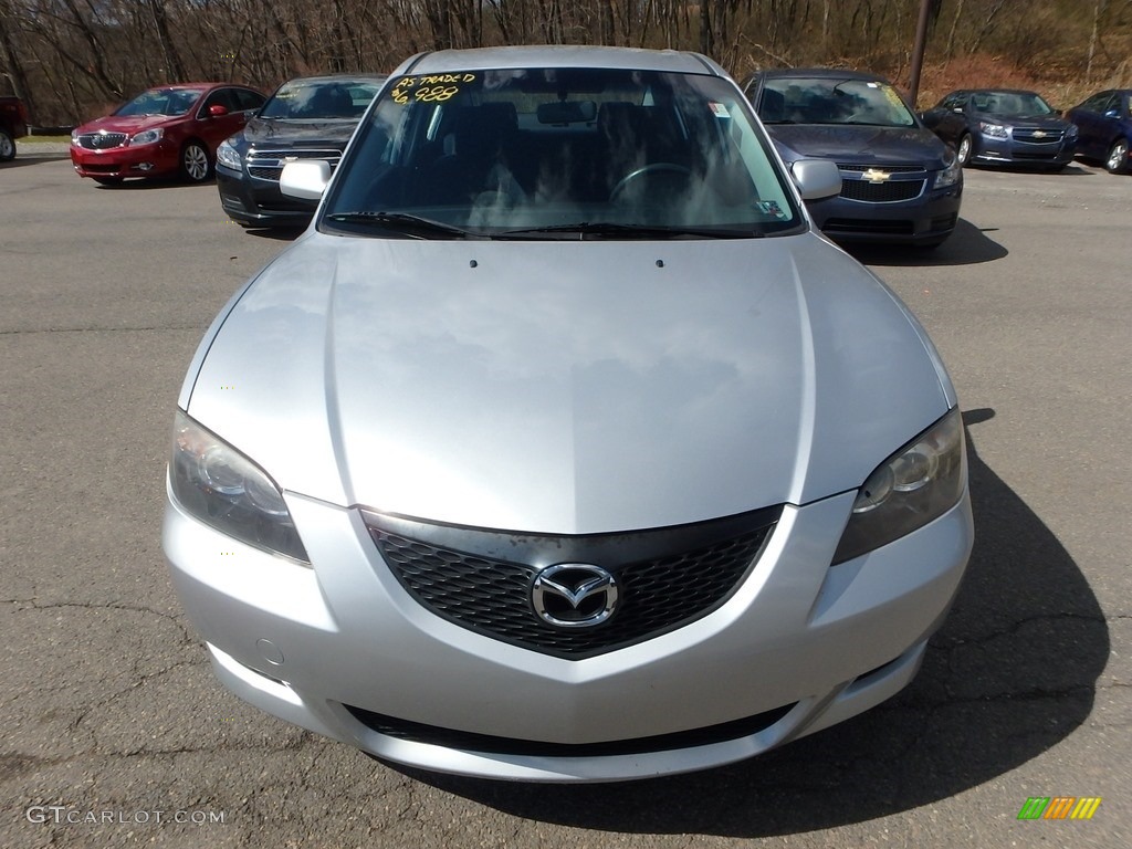 2005 MAZDA3 i Sedan - Sunlight Silver Metallic / Black photo #6