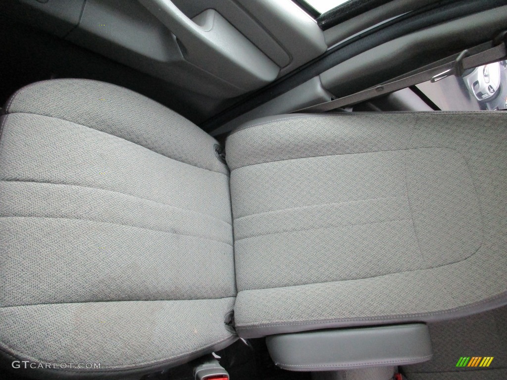 2012 Express LT 3500 Passenger Van - Summit White / Medium Pewter photo #17