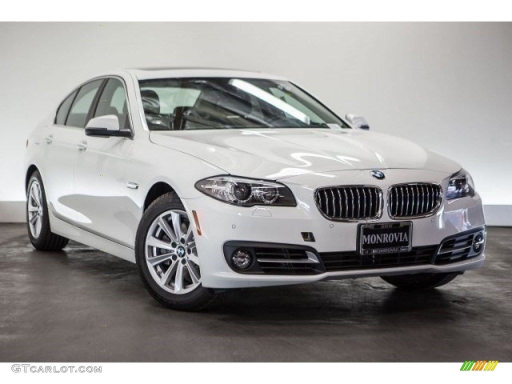 2016 5 Series 528i Sedan - Alpine White / Black photo #11