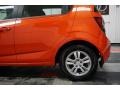 Inferno Orange Metallic - Sonic LT Hatch Photo No. 67