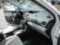 2016 Crystal White Pearl Subaru Forester 2.5i  photo #29
