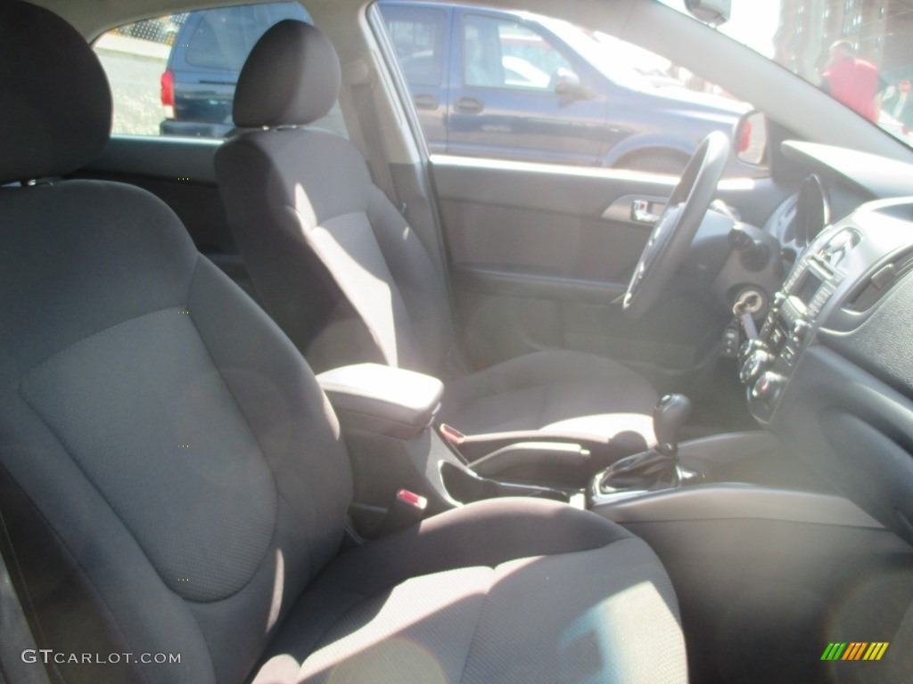 2013 Forte EX - Ebony Black / Black photo #17