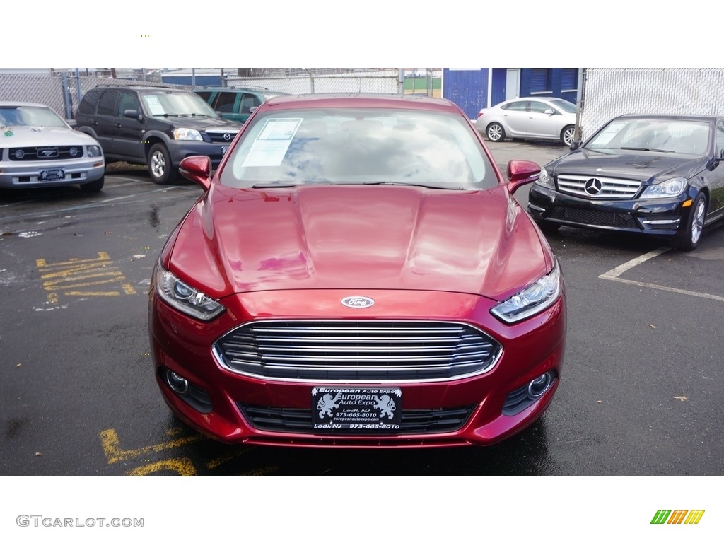 2013 Fusion SE 1.6 EcoBoost - Ruby Red Metallic / Dune photo #8