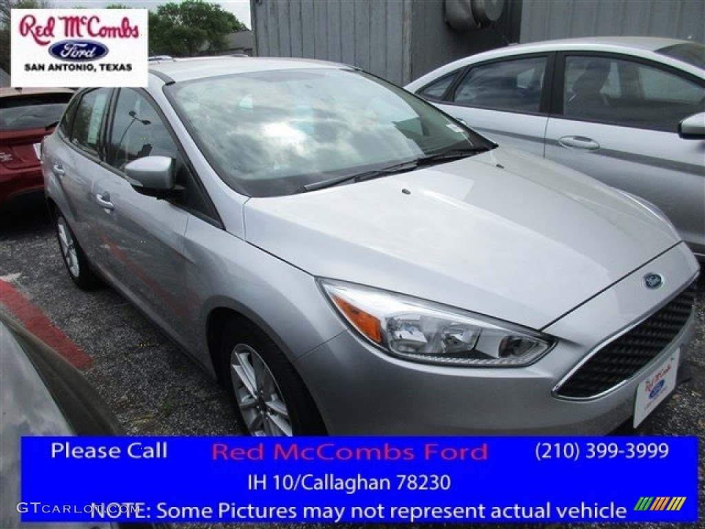 2016 Focus SE Sedan - Ingot Silver / Charcoal Black photo #1