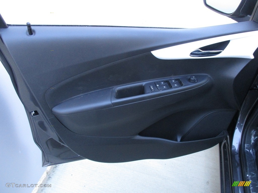 2016 Spark LT - Titanium Metallic / Jet Black photo #11