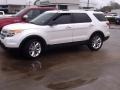 2013 Oxford White Ford Explorer XLT  photo #2