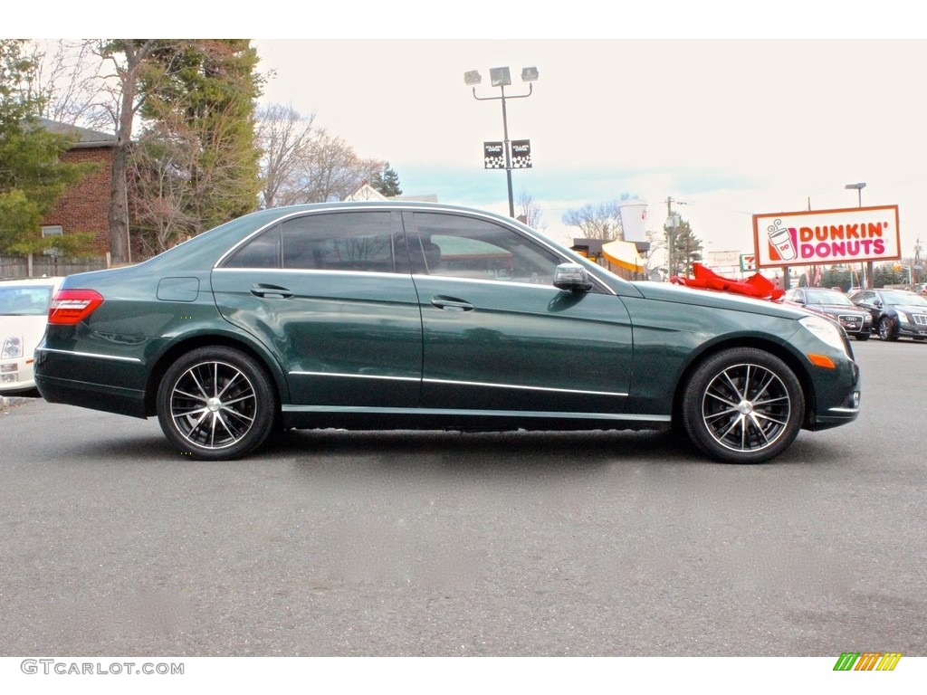 2010 E 350 4Matic Sedan - Jade Green Metallic / Almond Beige photo #11