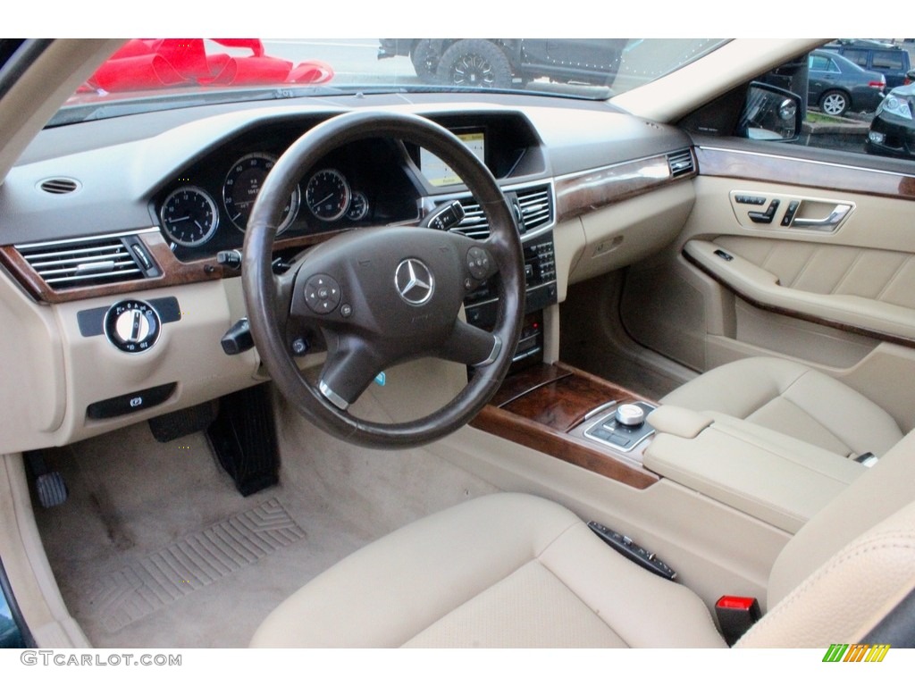 2010 E 350 4Matic Sedan - Jade Green Metallic / Almond Beige photo #16