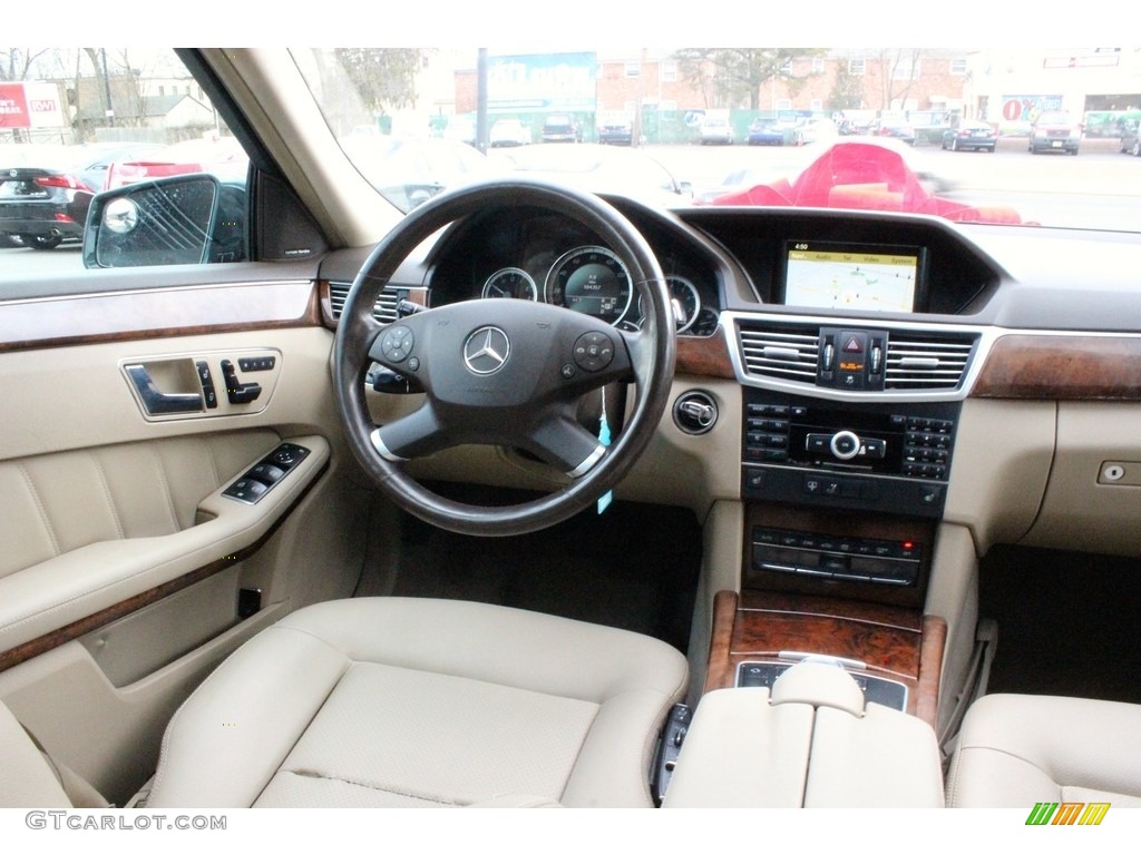 2010 E 350 4Matic Sedan - Jade Green Metallic / Almond Beige photo #32