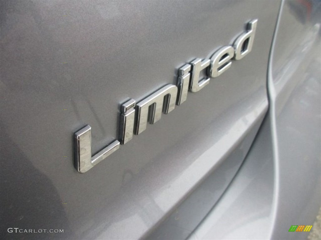 2017 Elantra Limited - Gray / Gray photo #6