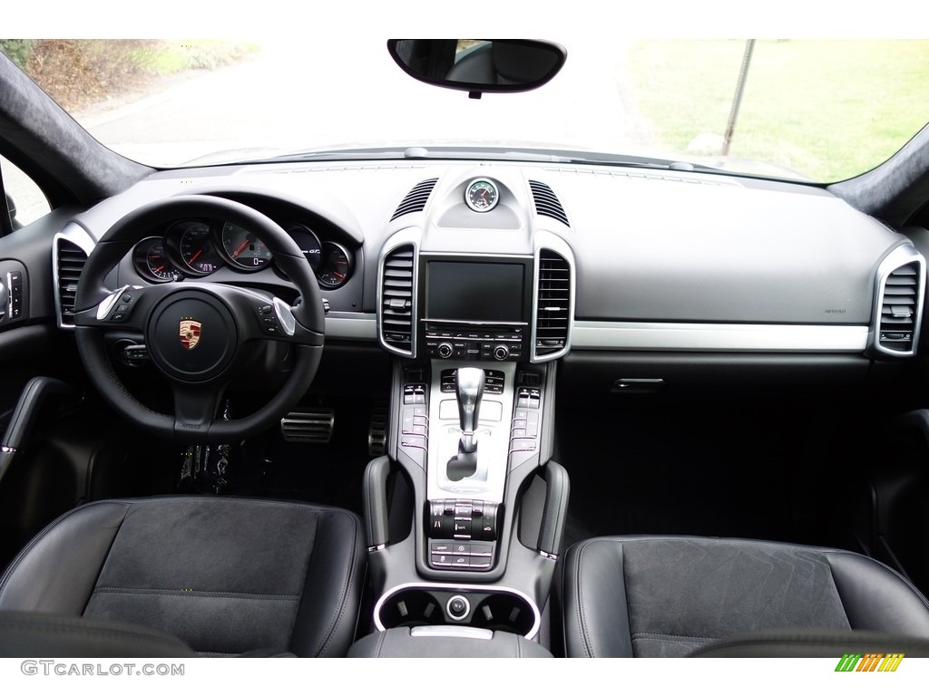 2013 Cayenne GTS - Meteor Grey Metallic / Black photo #15