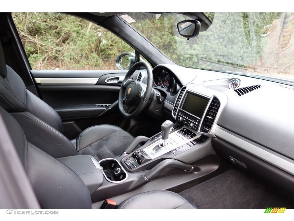 2013 Cayenne GTS - Meteor Grey Metallic / Black photo #18