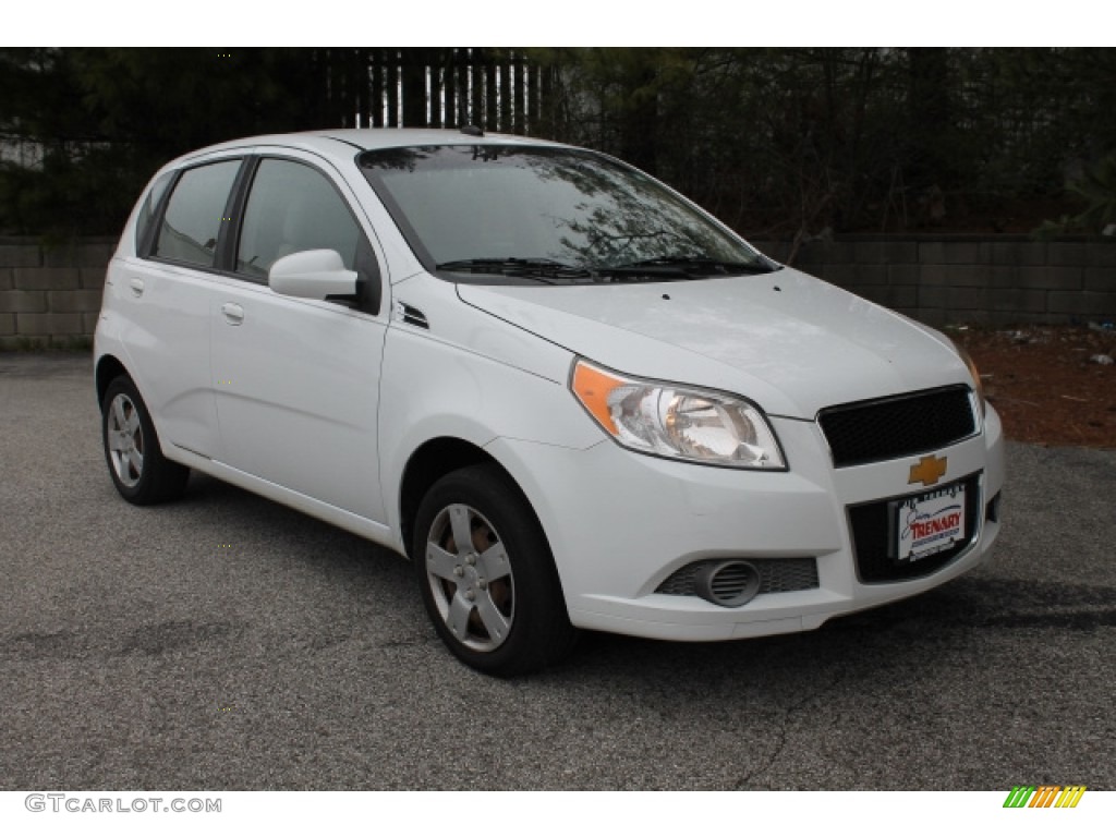 2011 Aveo Aveo5 LT - Summit White / Neutral photo #2