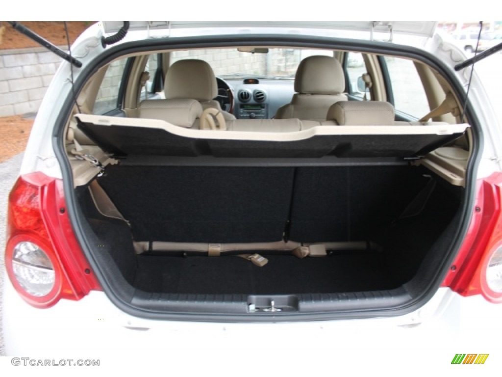 2011 Aveo Aveo5 LT - Summit White / Neutral photo #5