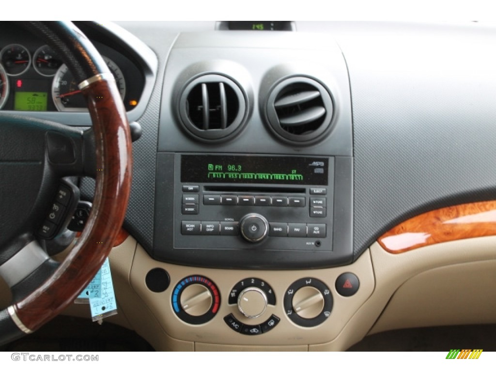 2011 Aveo Aveo5 LT - Summit White / Neutral photo #12