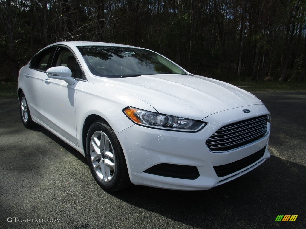 2016 Fusion SE - Oxford White / Dune photo #1