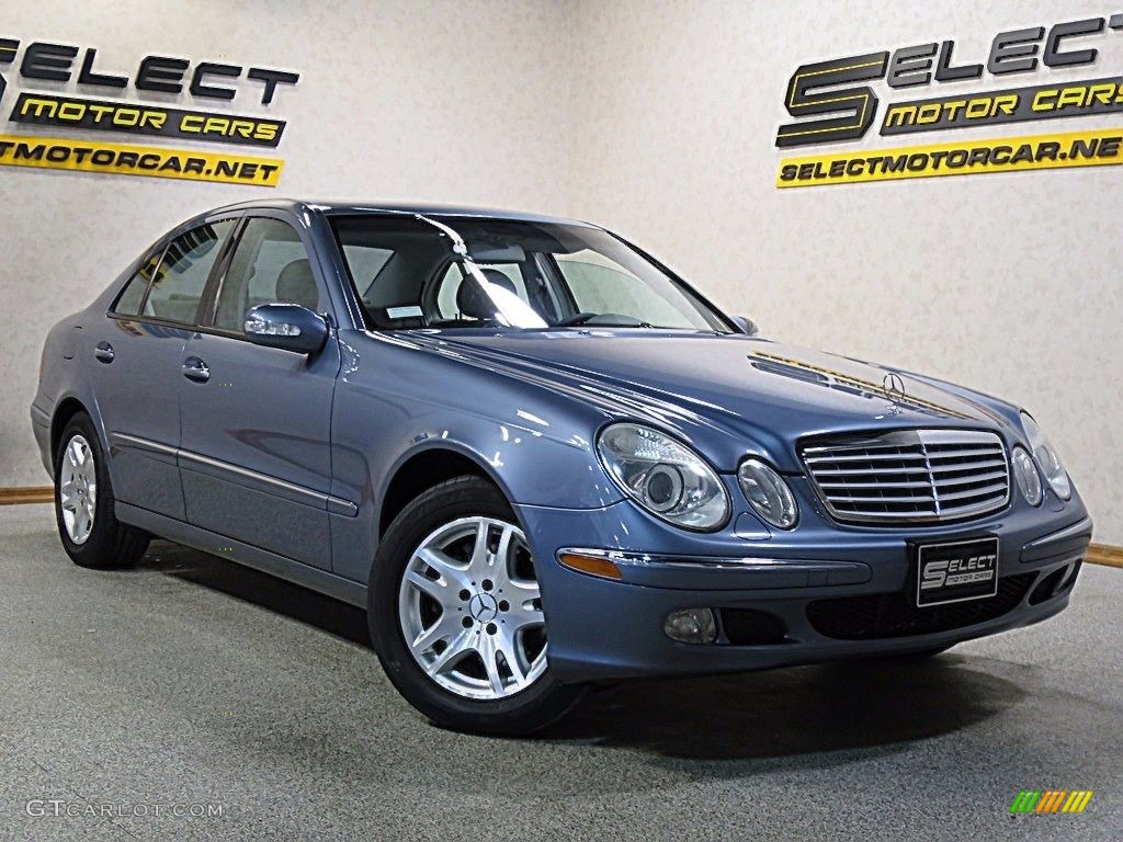 2004 E 320 4Matic Sedan - Platinum Blue Metallic / Ash photo #6