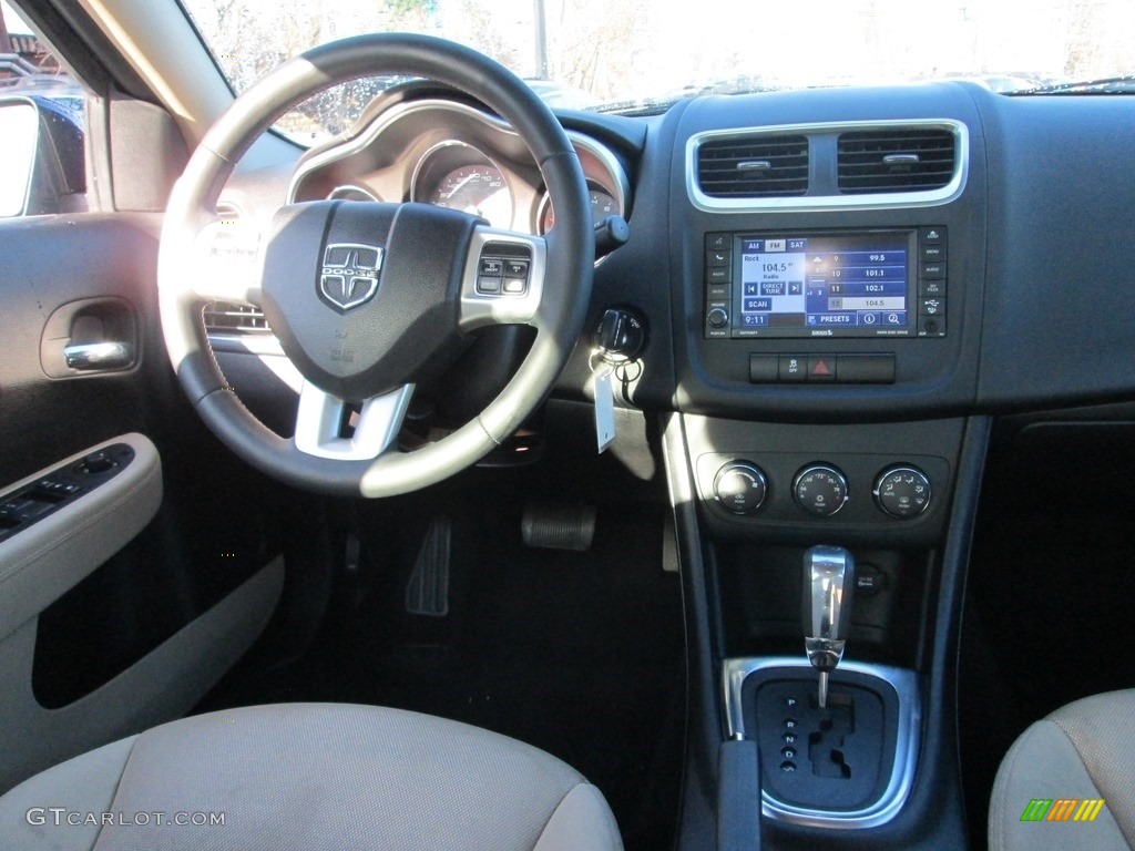 2012 Avenger SXT - Blue Streak Pearl / Black/Light Frost Beige photo #10
