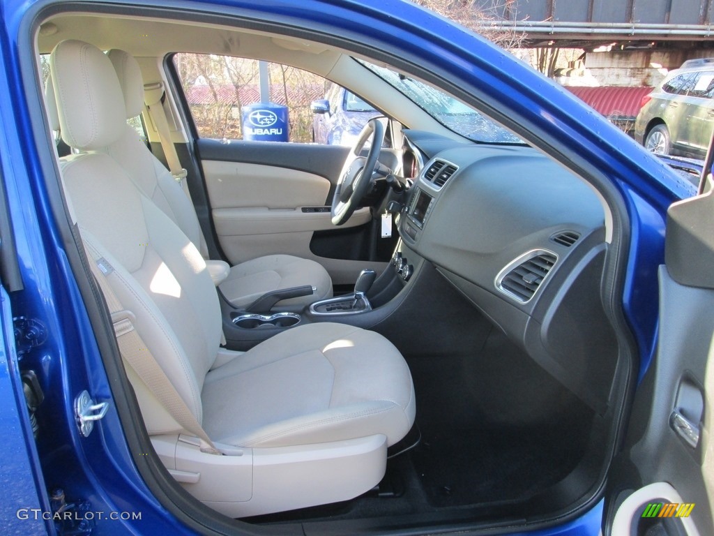 2012 Avenger SXT - Blue Streak Pearl / Black/Light Frost Beige photo #17
