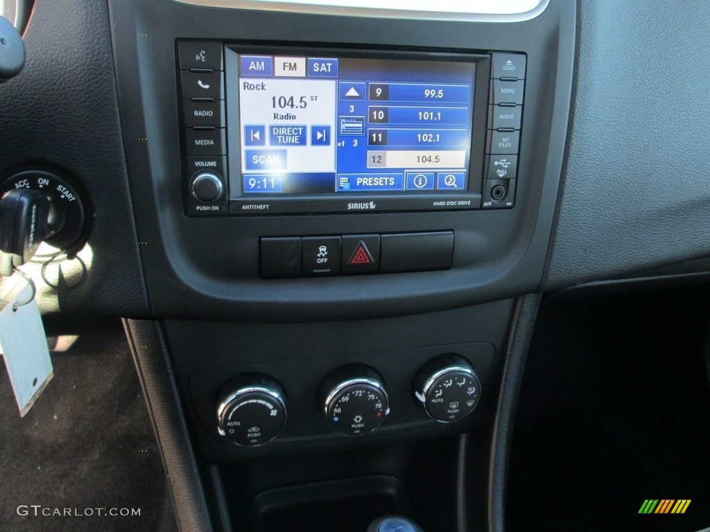 2012 Avenger SXT - Blue Streak Pearl / Black/Light Frost Beige photo #24