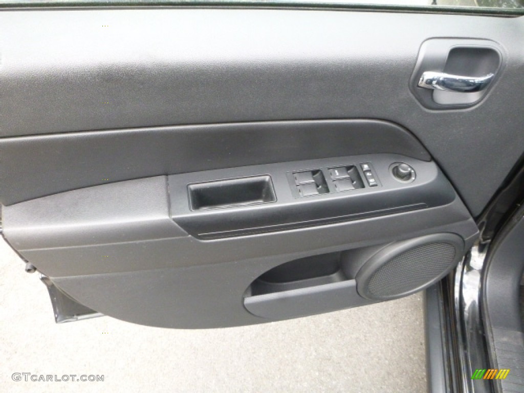 2009 Compass Sport 4x4 - Brilliant Black Crystal Pearl / Dark Slate Gray/Medium Slate Gray photo #15