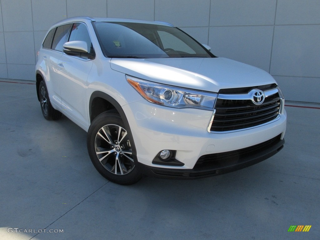 2016 Highlander XLE - Blizzard Pearl / Black photo #1