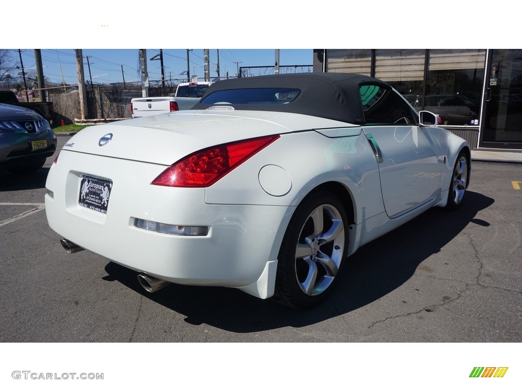 2007 350Z Touring Roadster - Pikes Peak White Pearl / Charcoal photo #4