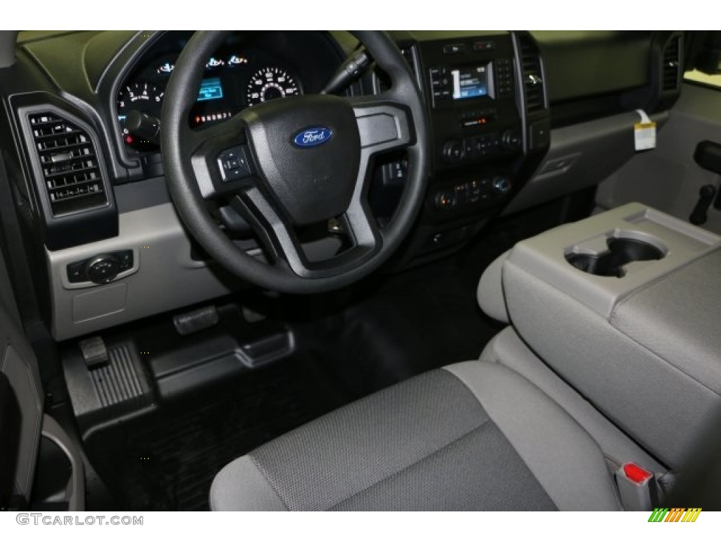 2016 F150 XL Regular Cab 4x4 - Oxford White / Medium Earth Gray photo #8