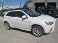 Diamond White Pearl - Outlander Sport SE Photo No. 2
