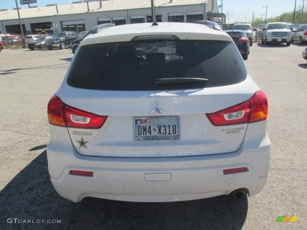 2011 Outlander Sport SE - Diamond White Pearl / Black photo #10