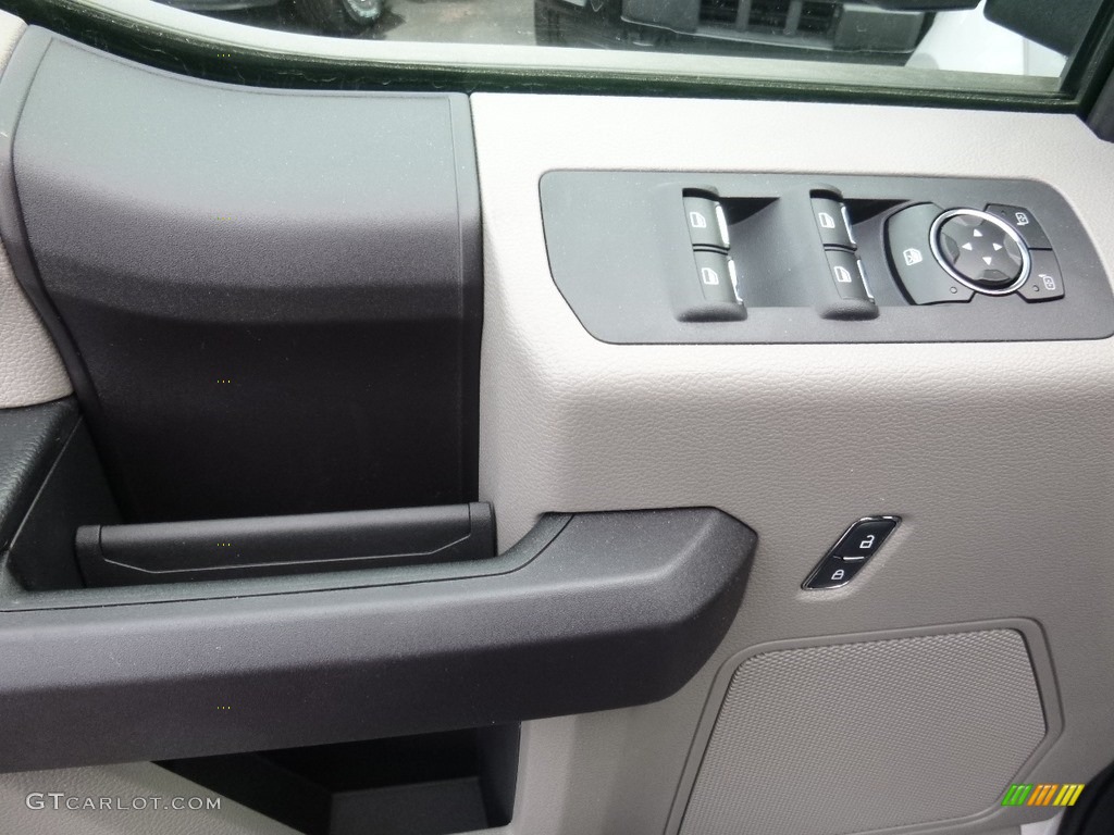 2016 F150 XL SuperCab 4x4 - Ingot Silver / Medium Earth Gray photo #10