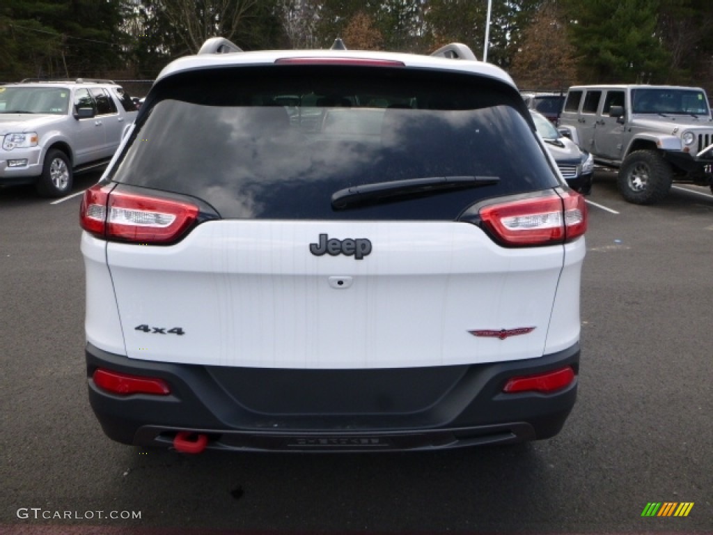 2016 Cherokee Trailhawk 4x4 - Bright White / Black photo #6