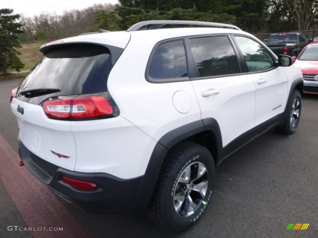 2016 Cherokee Trailhawk 4x4 - Bright White / Black photo #7