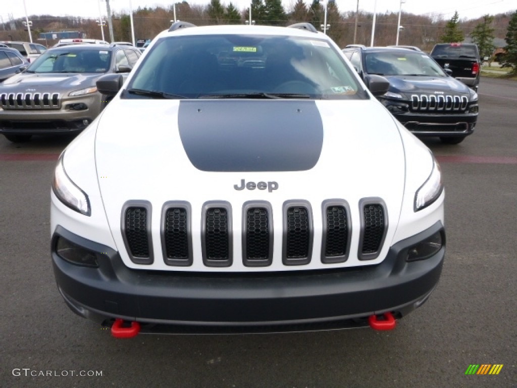 2016 Cherokee Trailhawk 4x4 - Bright White / Black photo #12