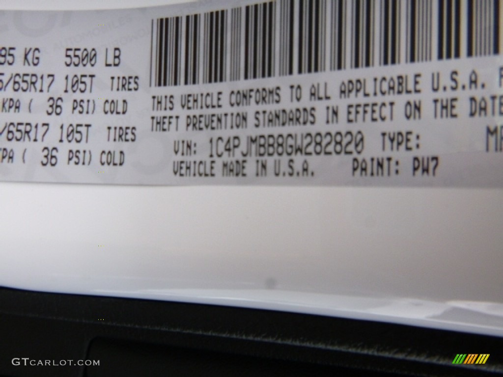 2016 Cherokee Trailhawk 4x4 - Bright White / Black photo #15