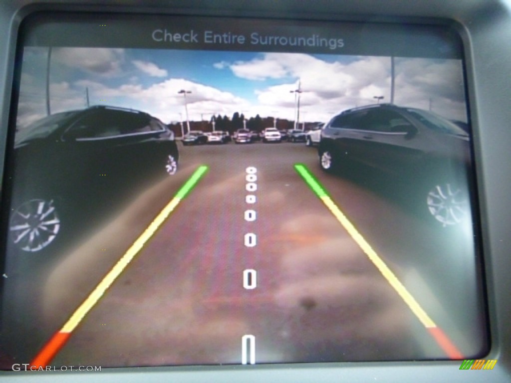 2016 Cherokee Trailhawk 4x4 - Bright White / Black photo #18