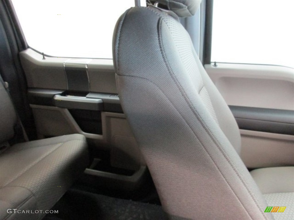 2016 F150 XLT SuperCrew - Magnetic / Medium Earth Gray photo #20