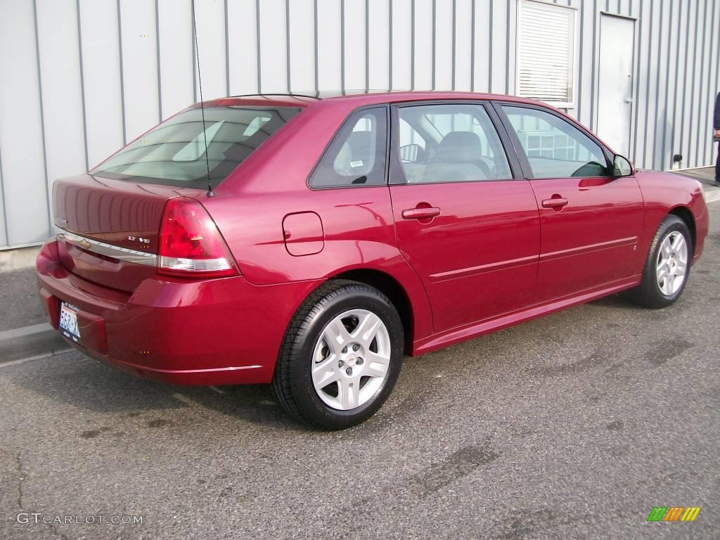 2007 Malibu Maxx LT Wagon - Sport Red Metallic / Titanium Gray photo #3