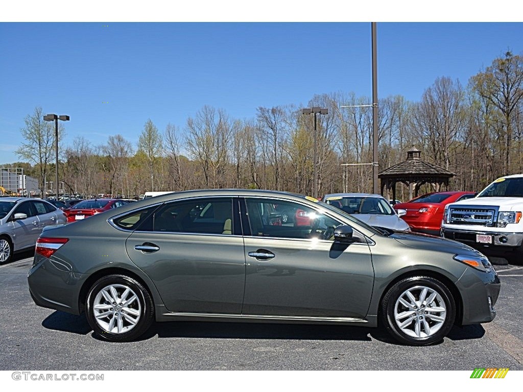 2013 Avalon XLE - Cypress Green Pearl / Almond photo #2