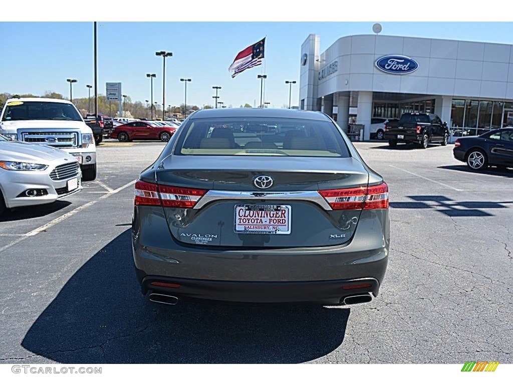 2013 Avalon XLE - Cypress Green Pearl / Almond photo #4