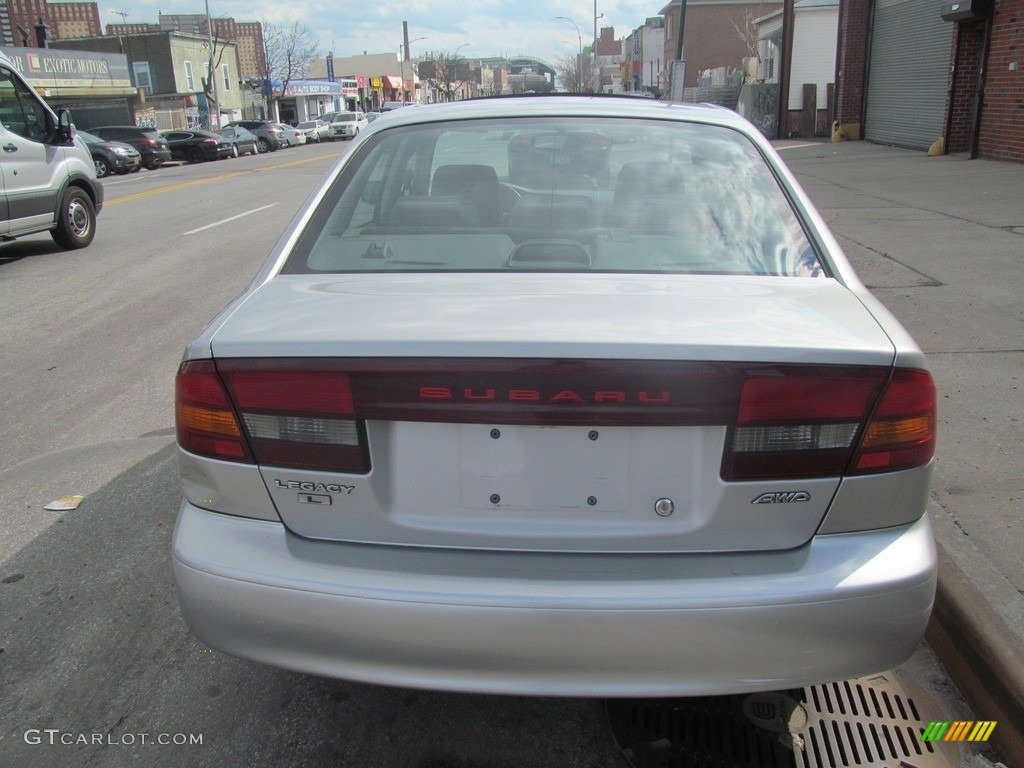 2003 Legacy L Sedan - Silver Stone Metallic / Gray photo #15