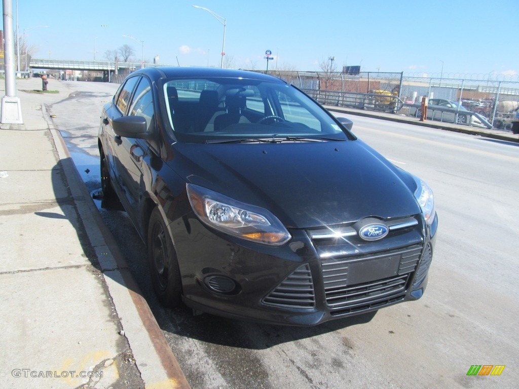 2013 Focus S Sedan - Tuxedo Black / Charcoal Black photo #1