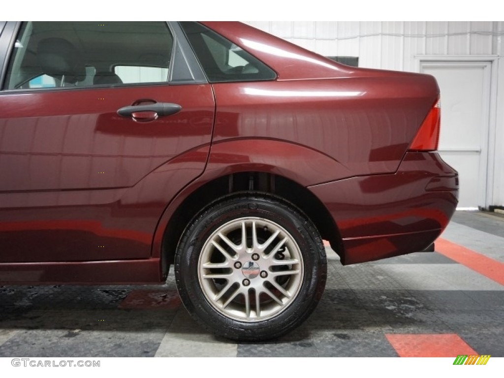 2007 Focus ZX4 SE Sedan - Infra-Red / Charcoal/Light Flint photo #68