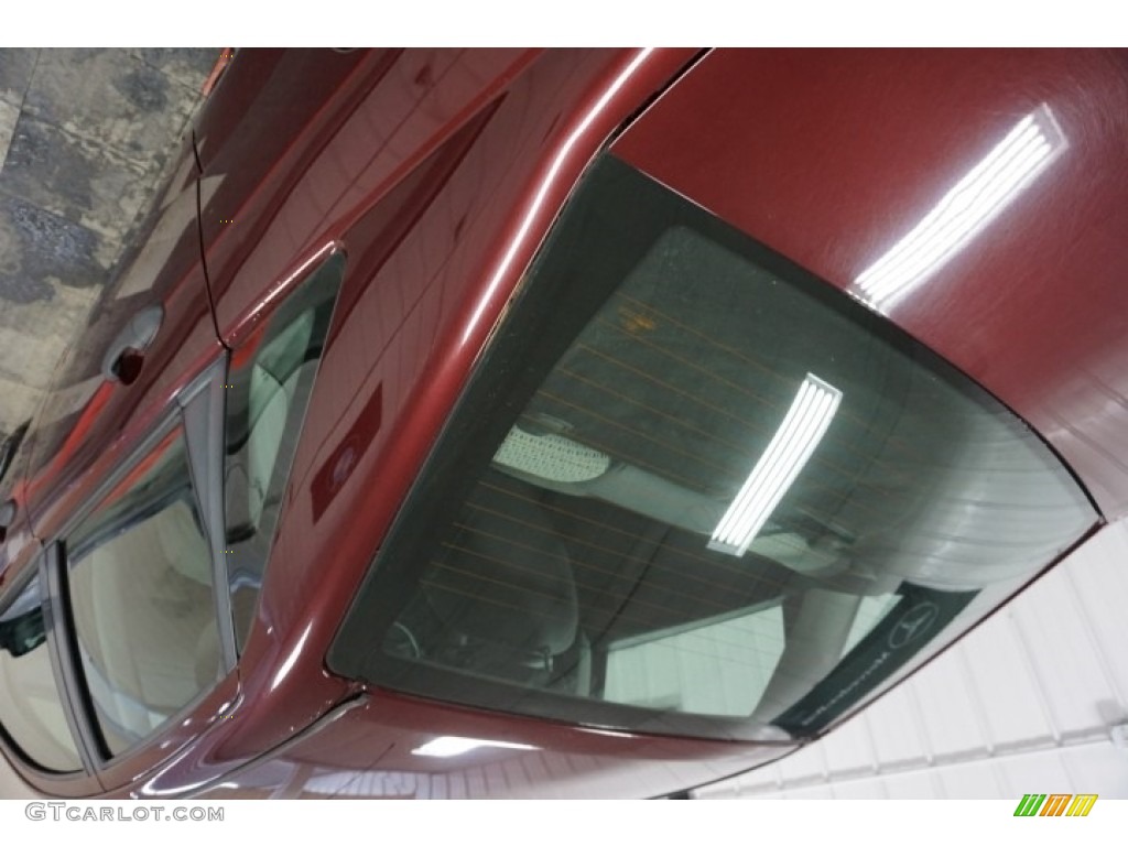 2007 Focus ZX4 SE Sedan - Infra-Red / Charcoal/Light Flint photo #83