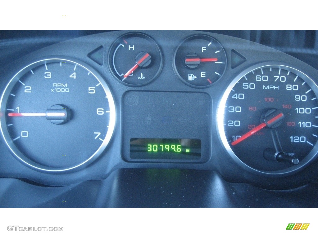 2005 Five Hundred SE - Silver Frost Metallic / Shale Grey photo #4